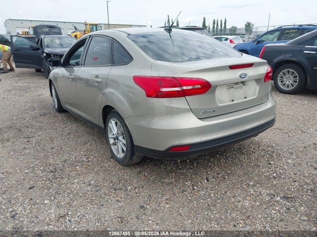Ford FOCUS SE 2016 1FADP3F29GL327440 Image 3