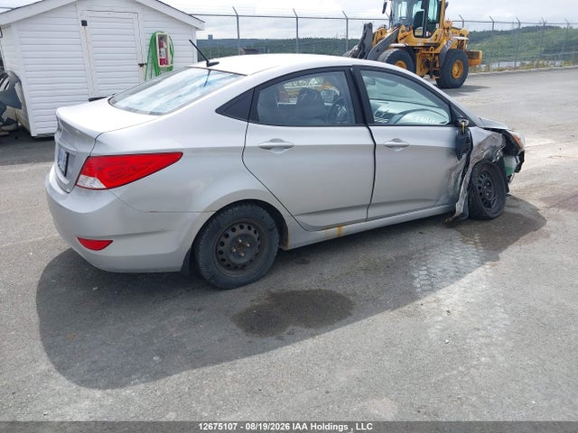 Hyundai Accent Gls/gs 2014 KMHCT4AE2EU627980 Image 4