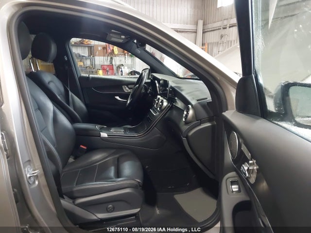 2020 Mercedes-benz Glc 300 4matic მანქანა იყიდება აუქციონზე, vin: WDC0G8EBXLV204228, აუქციონის ნომერი: 12675110