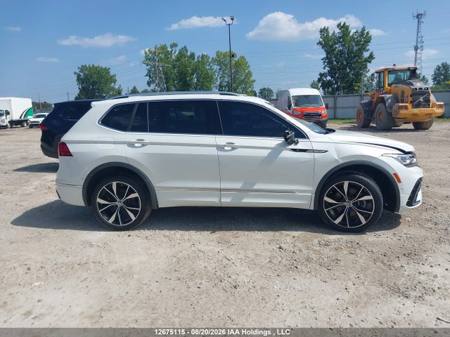 Продажа на аукционе авто 2023 Volkswagen Tiguan Highline R-line, vin: 3VV4B7AX8PM075831, номер лота: 12675115