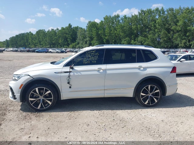 Продажа на аукционе авто 2023 Volkswagen Tiguan Highline R-line, vin: 3VV4B7AX8PM075831, номер лота: 12675115