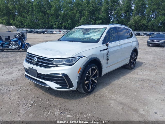 Продажа на аукционе авто 2023 Volkswagen Tiguan Highline R-line, vin: 3VV4B7AX8PM075831, номер лота: 12675115