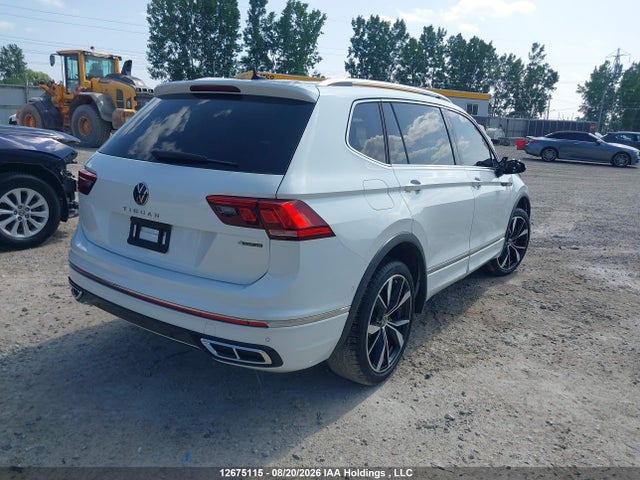 Продажа на аукционе авто 2023 Volkswagen Tiguan Highline R-line, vin: 3VV4B7AX8PM075831, номер лота: 12675115