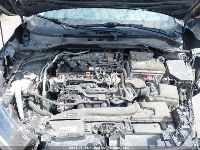 12675127 :رقم المزاد ، 7MUBAABGXNV005769 vin ، 2022 Toyota Corolla Cross Le مزاد بيع