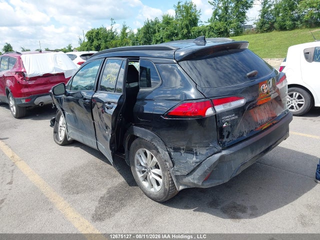 12675127 :رقم المزاد ، 7MUBAABGXNV005769 vin ، 2022 Toyota Corolla Cross Le مزاد بيع