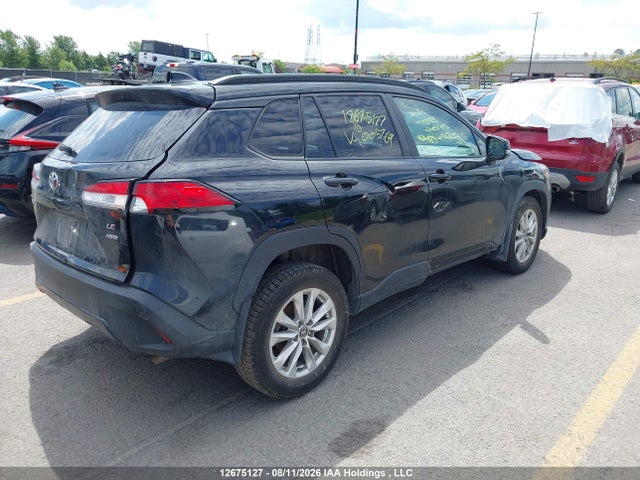 12675127 :رقم المزاد ، 7MUBAABGXNV005769 vin ، 2022 Toyota Corolla Cross Le مزاد بيع