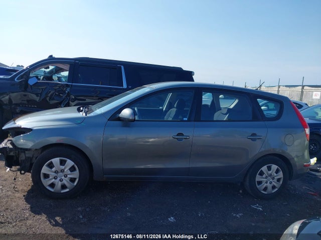 Продажа на аукционе авто 2010 Hyundai Elantra Touring Gls, vin: KMHDC8AEXAU071553, номер лота: 12675146