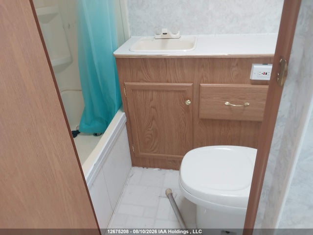 Aukcja sprzedaży 1998 Terry Resort 5th Wheel, vin: 1EA5S2828W2466003, numer aukcji: 12675208
