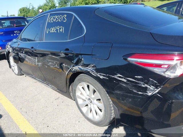 Продаж на аукціоні авто 2018 Toyota Camry, vin: 4T1B11HK5JU062971, номер лоту: 12675213