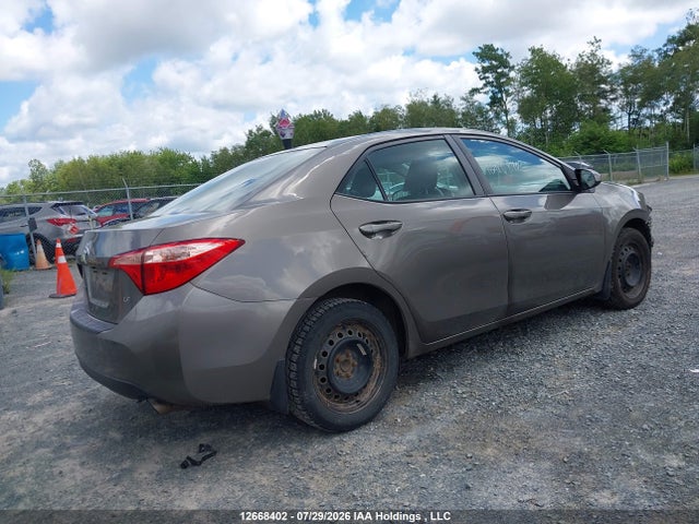 Toyota COROLLA LE 2018 2T1BURHEXJC107985 Image 4
