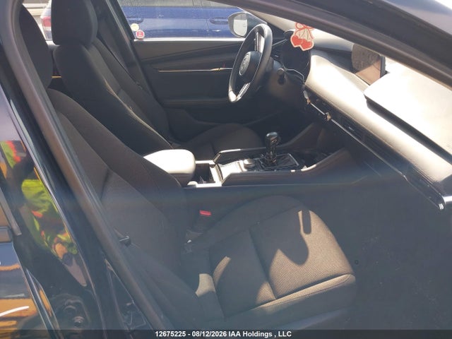 JM1BPBCM2K1134066 Mazda 3
