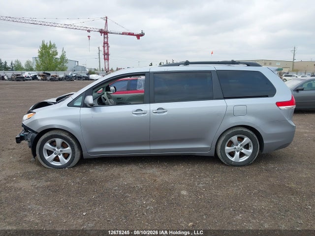 Продаж на аукціоні авто 2011 Toyota Sienna Le V6, vin: 5TDKK3DC2BS112338, номер лоту: 12675245
