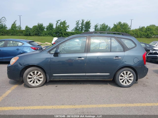 2010 Kia Rondo მანქანა იყიდება აუქციონზე, vin: KNAHH8A85A7314375, აუქციონის ნომერი: 12675249