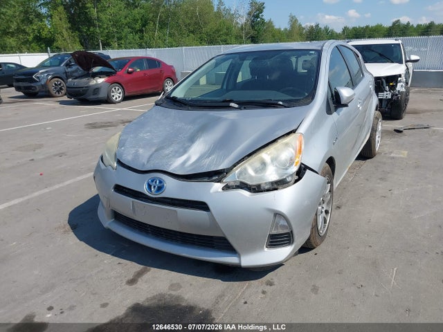 2014 Toyota Prius C მანქანა იყიდება აუქციონზე, vin: JTDKDTB34E1557906, აუქციონის ნომერი: 12646530