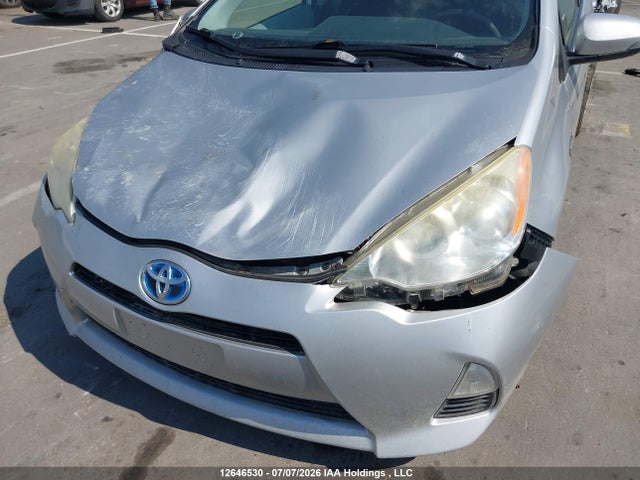 2014 Toyota Prius C მანქანა იყიდება აუქციონზე, vin: JTDKDTB34E1557906, აუქციონის ნომერი: 12646530