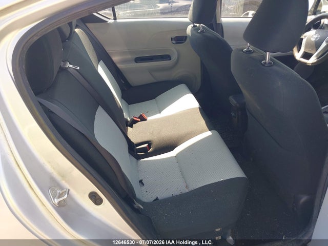 2014 Toyota Prius C მანქანა იყიდება აუქციონზე, vin: JTDKDTB34E1557906, აუქციონის ნომერი: 12646530