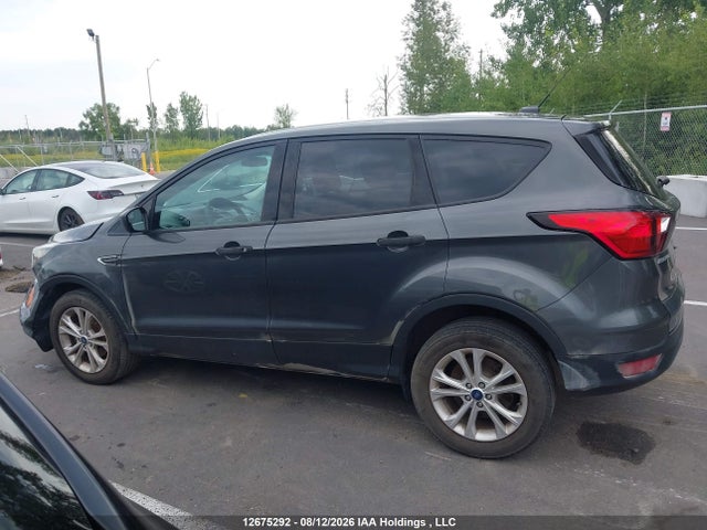 12675292 :رقم المزاد ، 1FMCU0F72KUB87397 vin ، 2019 Ford Escape S مزاد بيع