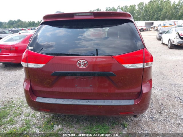 12675304 :رقم المزاد ، 5TDZK3DC9CS248496 vin ، 2012 Toyota Sienna مزاد بيع