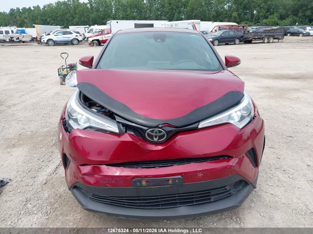 NMTKHMBX5JR010409 Toyota C-HR XLE