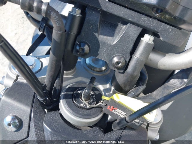 Yamaha FZ07 2016 JYARM06N8GA001427 Image 11