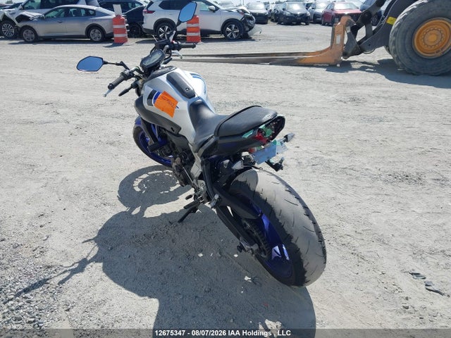Yamaha FZ07 2016 JYARM06N8GA001427 Image 3