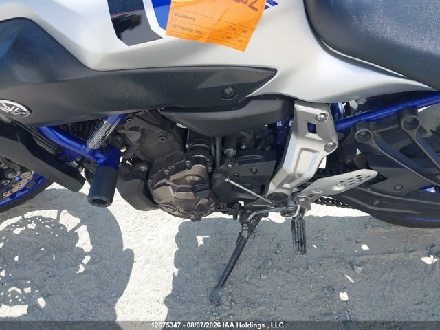 Yamaha FZ07 2016 JYARM06N8GA001427 Image 9