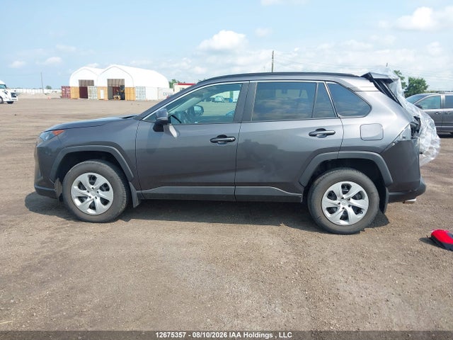 2T3B1RFVXLW122300 Toyota RAV4 LE
