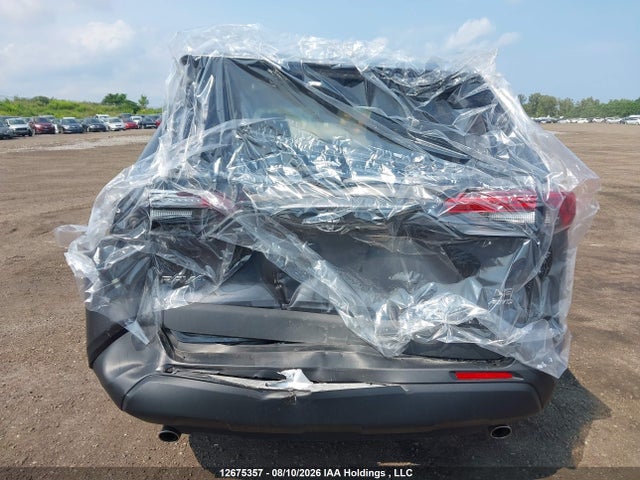 2T3B1RFVXLW122300 Toyota RAV4 LE