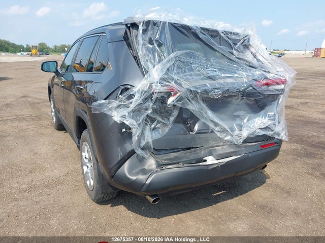 2T3B1RFVXLW122300 Toyota RAV4 LE