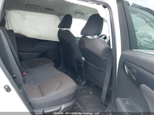 5TDKDRBH8PS022503 Toyota Highlander Le