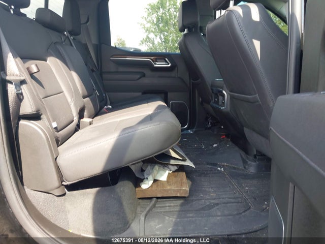 GMC SIERRA 1500 2025 1GTUUCE84SZ329370 Image 8