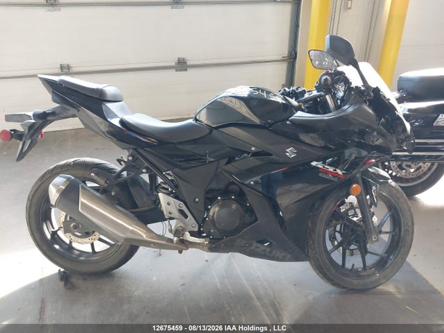 Suzuki GSX250R 2018 LC6DN11A4J1100464 Image 8