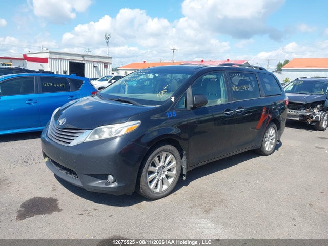 12675525 :رقم المزاد ، 5TDDK3DC9FS104834 vin ، 2015 Toyota Sienna Xle/limited مزاد بيع