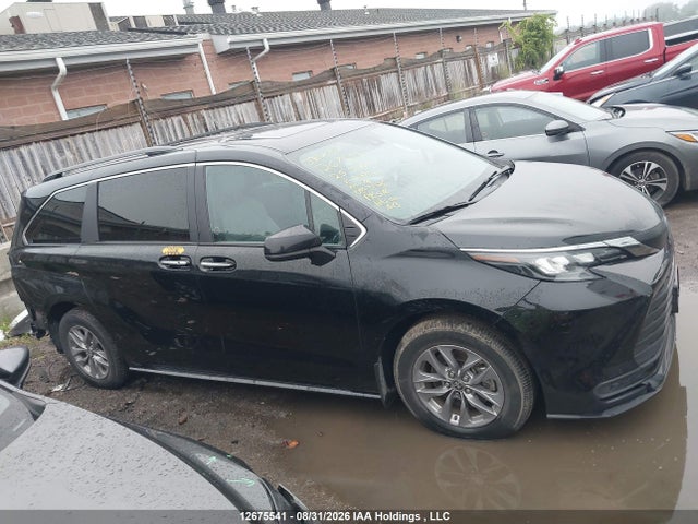 Toyota Sienna 2025 5TDGRKEC7SS247020 Image 14