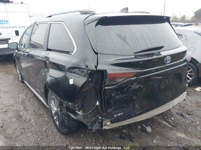 Toyota Sienna 2025 5TDGRKEC7SS247020 Image 3