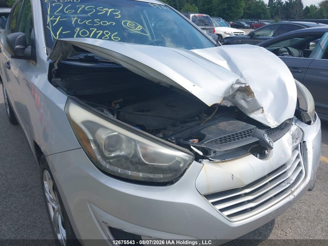 KM8JT3AF1EU907786 Hyundai Tucson Gl