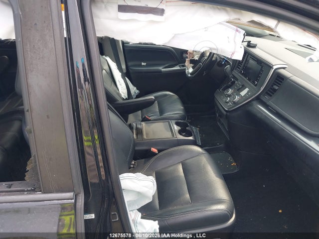 Продажа на аукционе авто 2018 Toyota Sienna Se/se Premium, vin: 5TDXZ3DCXJS961617, номер лота: 12675578