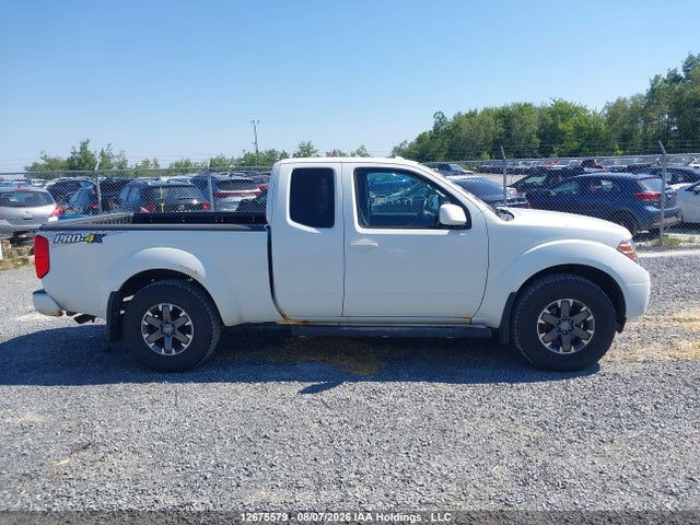 12675579 :رقم المزاد ، 1N6AD0CWXFN758543 vin ، 2015 Nissan Frontier Pro-4x/sv مزاد بيع