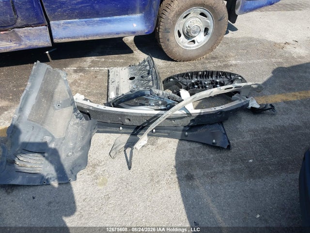 Tesla Model Y 2024 7SAYGDEE0RF212571 Image 12