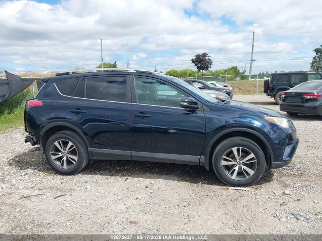 2018 Toyota Rav4 Xle მანქანა იყიდება აუქციონზე, vin: 2T3WFREV4JW417989, აუქციონის ნომერი: 12675637