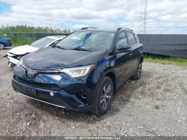 2018 Toyota Rav4 Xle მანქანა იყიდება აუქციონზე, vin: 2T3WFREV4JW417989, აუქციონის ნომერი: 12675637
