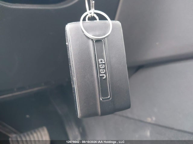 Продажа на аукционе авто 2024 Jeep Grand Cherokee Limited, vin: 1C4RJHBG5RC205239, номер лота: 12675642