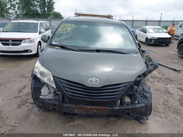 Продажа на аукционе авто 2012 Toyota Sienna, vin: 5TDZK3DC4CS246770, номер лота: 12675647