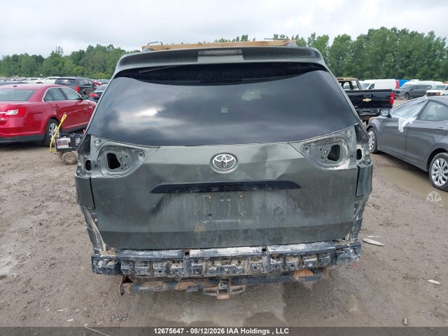Продажа на аукционе авто 2012 Toyota Sienna, vin: 5TDZK3DC4CS246770, номер лота: 12675647