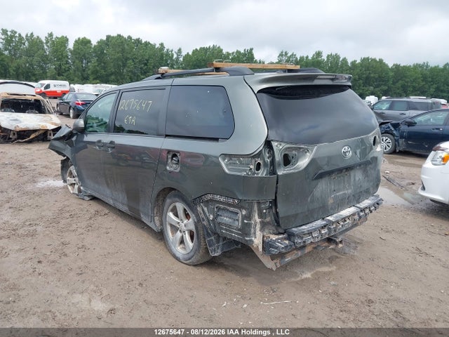 Продажа на аукционе авто 2012 Toyota Sienna, vin: 5TDZK3DC4CS246770, номер лота: 12675647