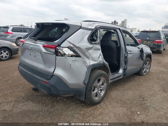 Toyota Rav4 Xle 2022 2T3R1RFVXNC304372 Image 4