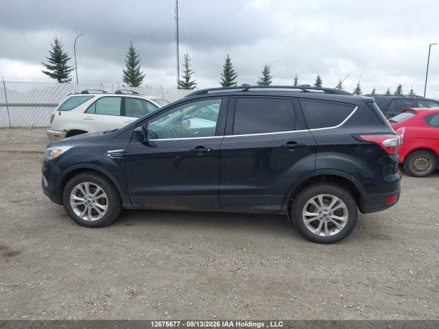 Продажа на аукционе авто 2017 Ford Escape Se, vin: 1FMCU9GD4HUC36116, номер лота: 12675677