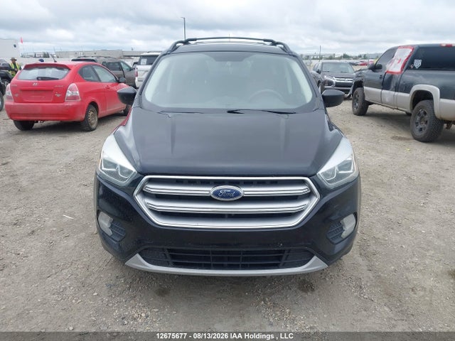 Продажа на аукционе авто 2017 Ford Escape Se, vin: 1FMCU9GD4HUC36116, номер лота: 12675677