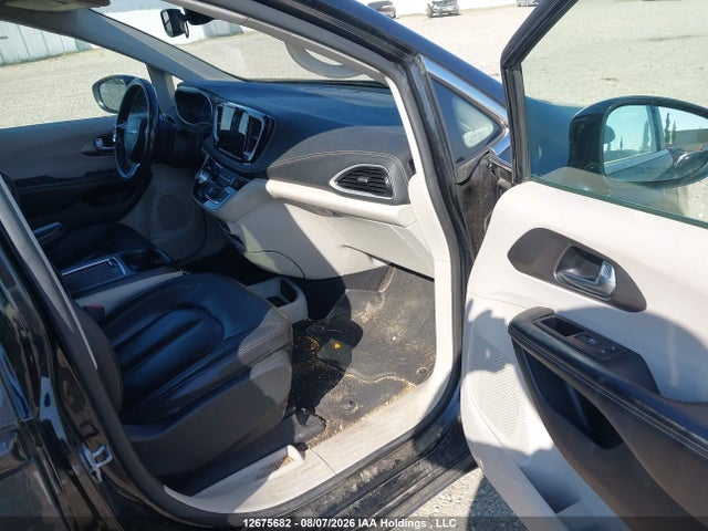2C4RC3BG3NR107793 Chrysler Pacifica Touring L
