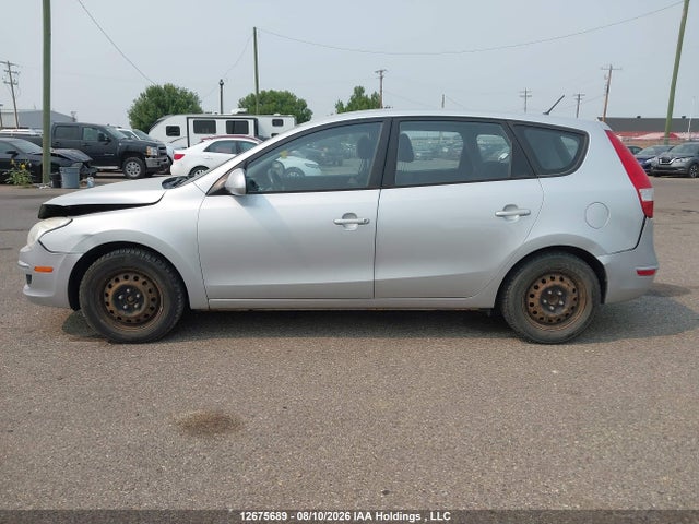 2010 Hyundai Elantra Touring Gl მანქანა იყიდება აუქციონზე, vin: KMHDB8AE0AU074223, აუქციონის ნომერი: 12675689